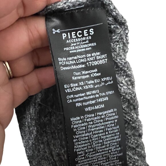 Pieces Womens Fauna Y2K Marled Gray Rib Knit Midi Skirt Size XSmall - Picture 3 of 6